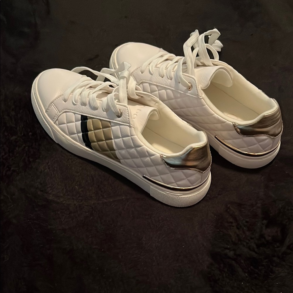 Stylish White and Gold Women's Sneakers